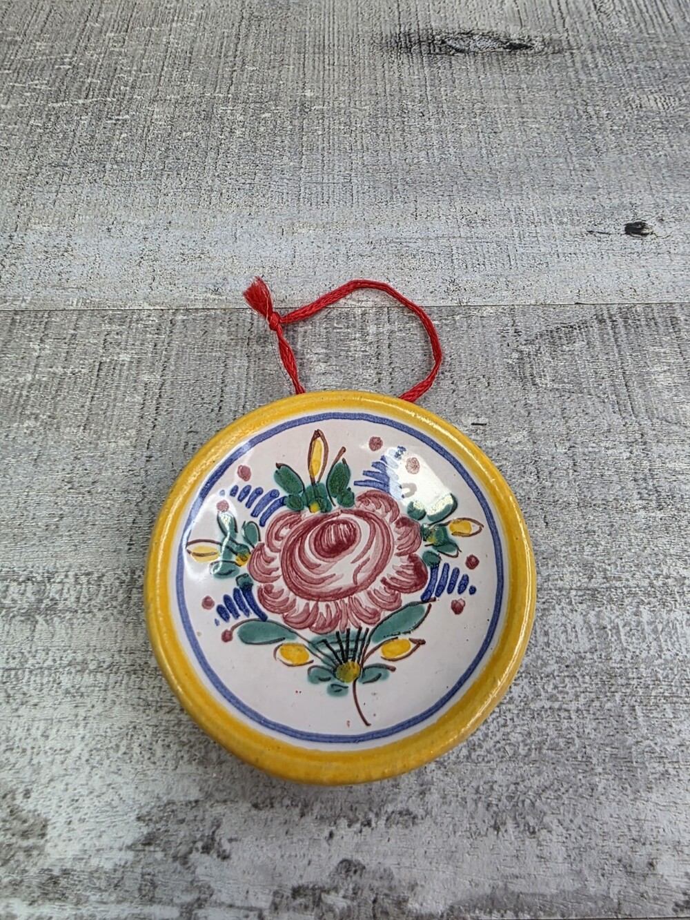 Handpainted Small Trinket Dish Wall Hanging Plate Floral Signed uTo 2.5” g19c8
